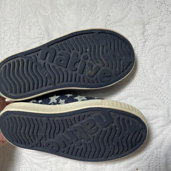 Native Jefferson Star Print Sneakers Size 9 - Picture 10 of 12